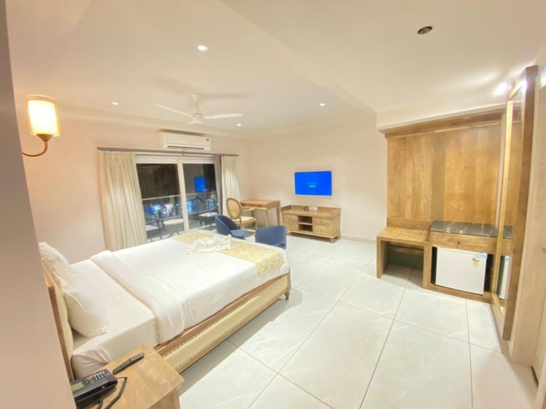 Ariena By Spree Hotels Goa Morjim Exterior foto