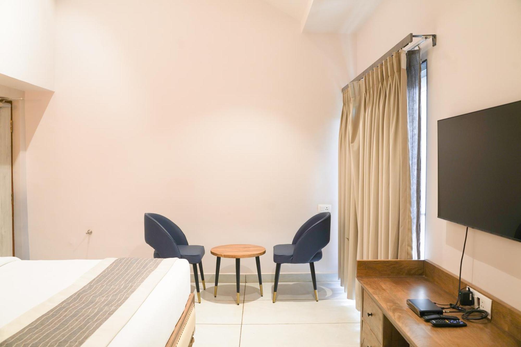 Ariena By Spree Hotels Goa Morjim Exterior foto