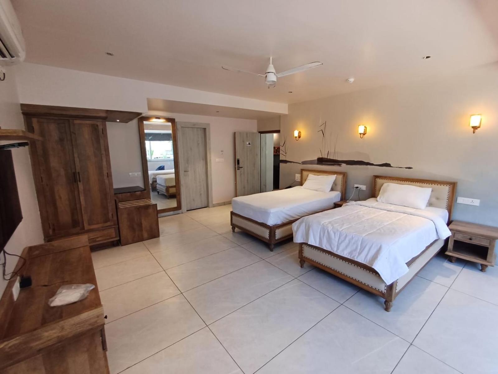 Ariena By Spree Hotels Goa Morjim Exterior foto